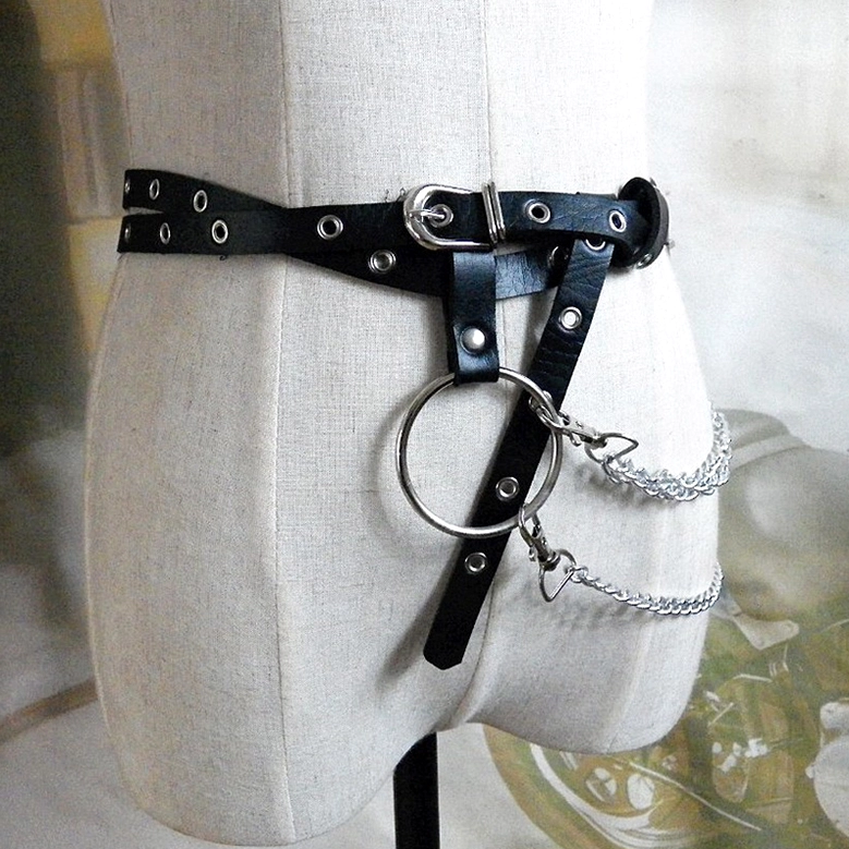 Gothic chain waist belt with single metal ring and chain tassels with clasps, right side view