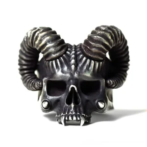 Horned devil skull stainless steel gothic ring front view with spiral horns and fanged skull design dark silver finish