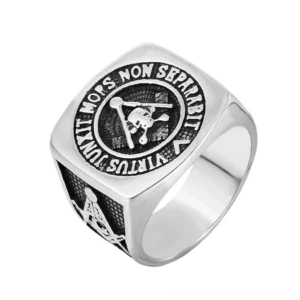 Masonic skull signet ring stainless steel front view with square compass emblem and engraved Latin text