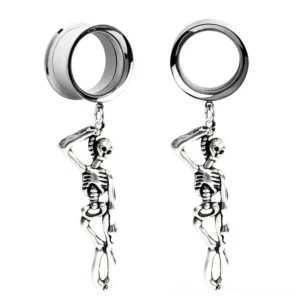 Stainless steel skull ear tunnels pair – polished silver memento mori dangle earrings for gothic fashion and alternative style